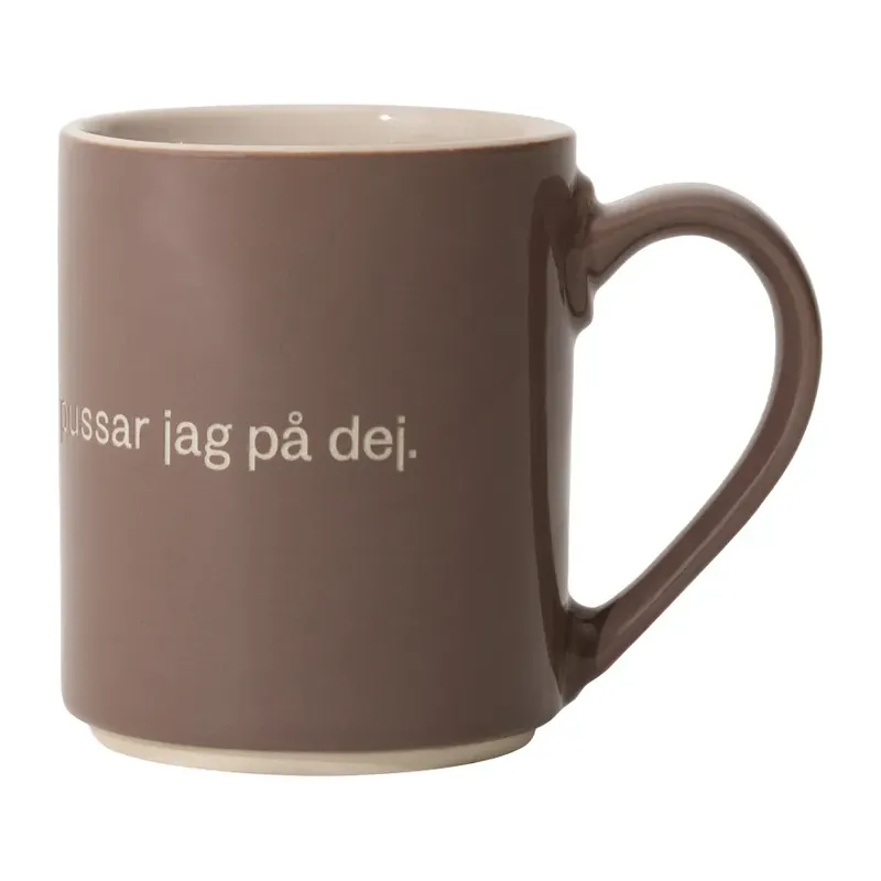 Erbjudande Astrid Lindgren mugg, Trarallanrallanlej från Design House Stockholm