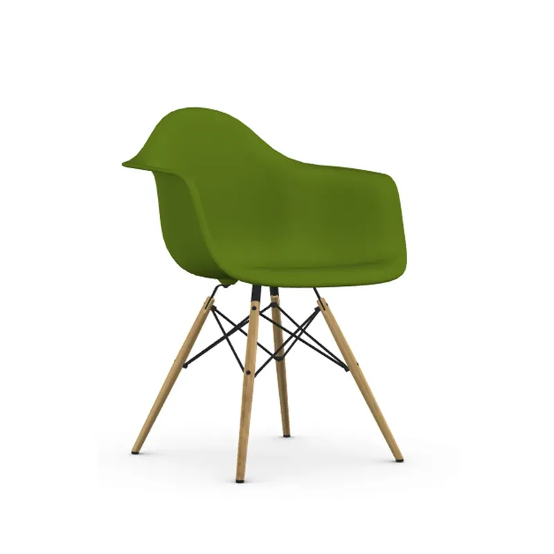 Eames plastic armchair DAW stol lönnben från Vitra Rabatt