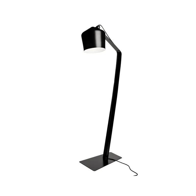Pasila golvlampa från Innolux Kampanj