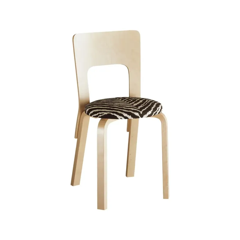 Erbjudandepris Chair 66 stol klädd sits från Artek