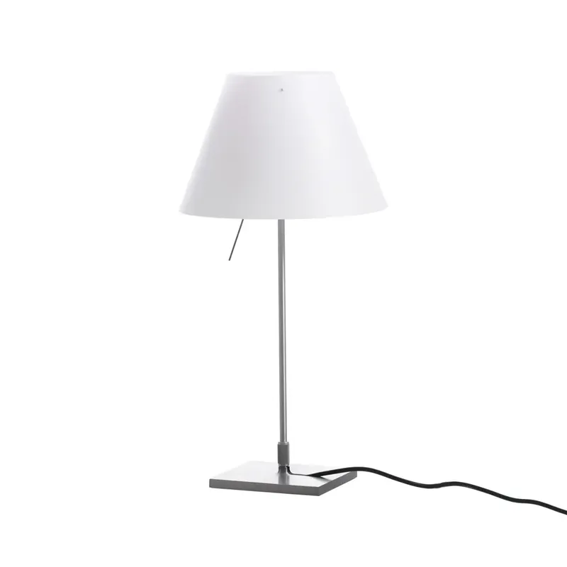 Costanza D13c bordslampa från Luceplan Populär