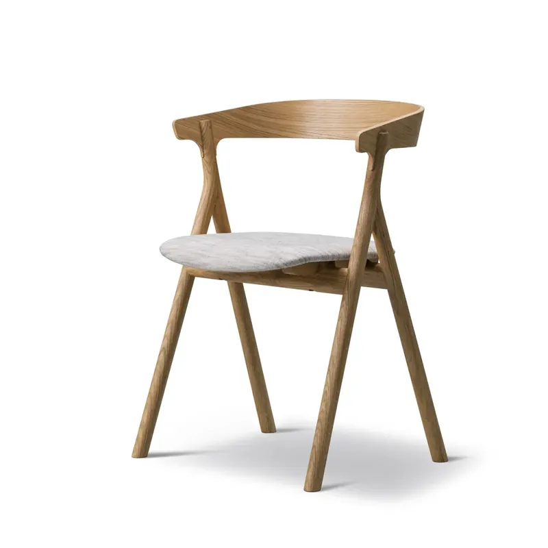 Yksi 3341 stol från Fredericia Furniture Fri frakt