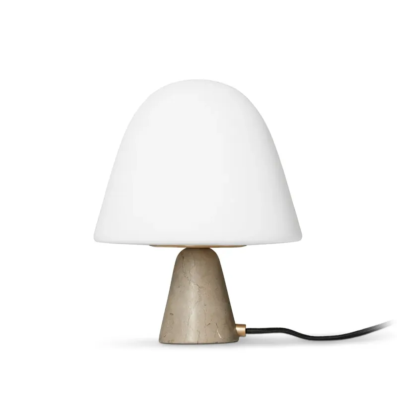 Erbjudandepris Meadow bordslampa från Fredericia Furniture
