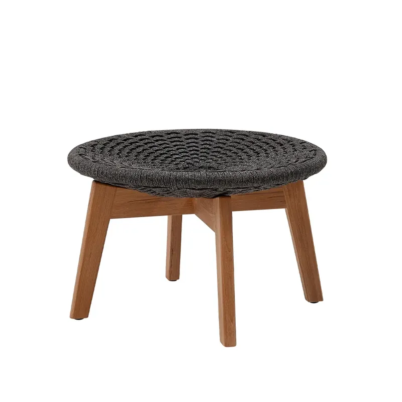 Begränsat antal Peacock fotpall från Cane-line