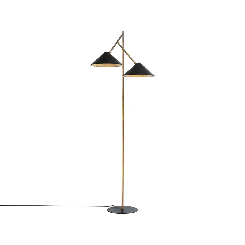 Grenverk golvlampa från Konsthantverk Sista chansen
