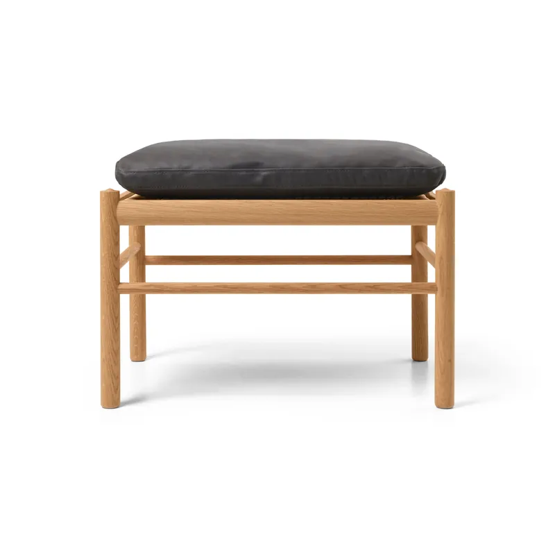 Bästa pris OW149F Colonial fotpall från Carl Hansen & Søn