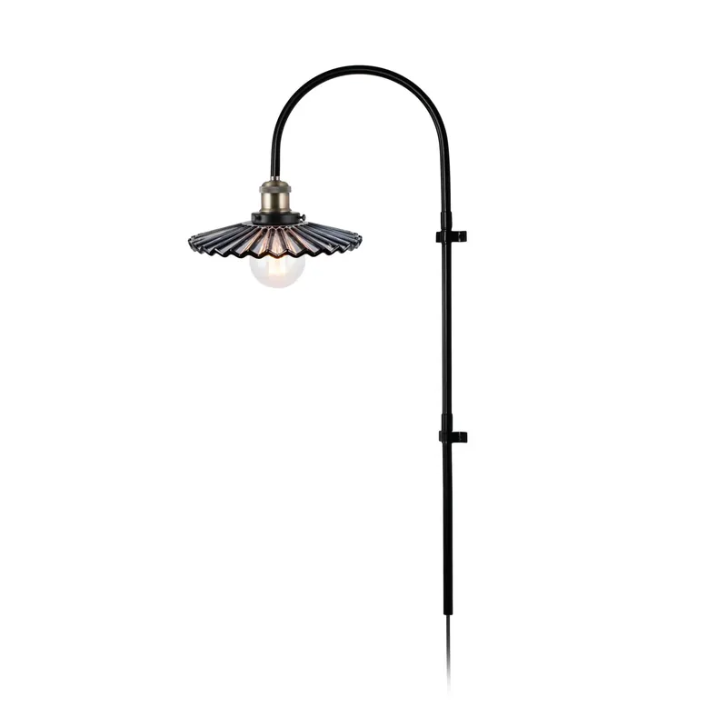 Köp nu Cobbler vägglampa 75 cm från Globen Lighting