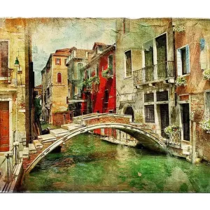 Canvastavla 70x100 cm - Pittoresk kanal med en bro omgiven av färgglada byggnader i Venedig - Inredning & dekor Trygg betalning