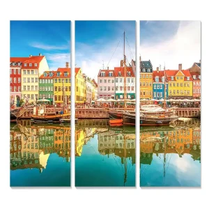 Canvastavla i trä 3-delar 50x70 cm - Färgglad hamn med traditionella hus och båtar - Inredning & dekor Fynd
