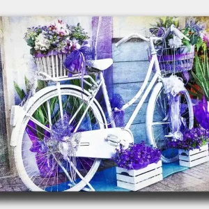 Canvastavla 70x100 cm - Vit cykel dekorerad med blommor och lila detaljer - Inredning & dekor Fri frakt