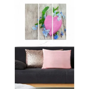 Canvastavla i trä 3-delar 50x70 cm - Rosa hjärta omgiven av blå blommor och gröna blad - Inredning & dekor Billig