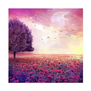 Canvastavla 45x45 cm - Drömlandskap med ett lila träd och blommor i rosa nyanser Lila / Rosa / Blå - Inredning Handla nu