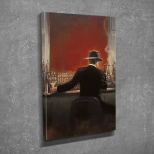 Köp nu Liten Canvastavla 30x40 cm - Elegant man i svart kostym som sitter vid en bar med en cocktail i handen Röd / Svart / Beige - Inredning