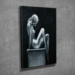 Liten Canvastavla 30x40 cm - Sensuell kvinna i en avslappnad pose Svart / Vit / Grå - Inredning Kampanjpris
