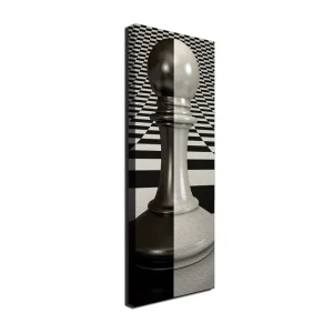 Canvastavla 30x80 cm - Skulptur av en schackpjäs i perspektiv Grå / Svart / Vit - Inredning I lager