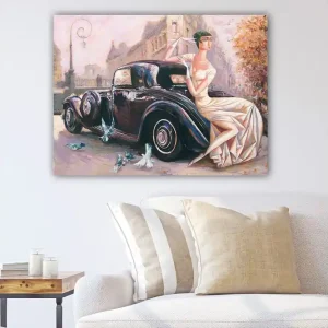 Canvastavla 70x100 cm - Elegant kvinna i vit klänning sitter på en svart bil i en stadsmiljö - Inredning & dekor Kundfavorit