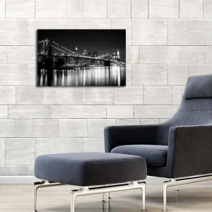 Kundfavorit Canvastavla 70x45 cm - Svartvit bild av Brooklyn Bridge med stadssilhuett i bakgrunden Svart / Vitt / Grått - Inredning