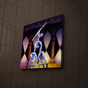 Canvastavla med LED-belysning 40x40 cm - Akrobatisk uppvisning med tre personer i balans på en plattform Blå / Gul / Lila - Inredning Snabb frakt