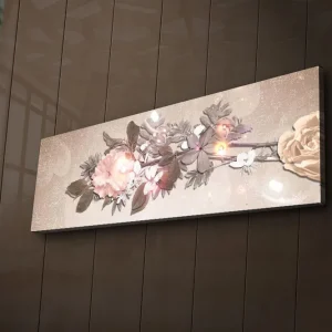 Canvastavla med LED-belysning 30x90 cm - Färgrik blomsterarrangemang med rosor och blad Ljusrosa / Grön / Beige - Inredning Köp nu
