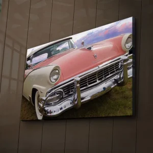 I lager Canvastavla med LED-belysning 45x70 cm - Klassisk bil med retrodesign i pastellfärger Rosa / Vit / Krom - Inredning