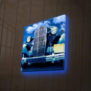 Erbjudandepris Canvastavla med LED-belysning 40x40 cm - Klassisk bil i framifrån med en klar blå himmel i bakgrunden Svart / Blå / Silver - Inredning