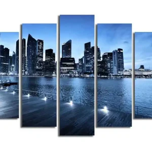 Stor Canvastavla i 5 delar 105x70 cm - Storslagen stadsbild vid vattnet med moderna skyskrapor Blå / Mörkblå / Grå - Inredning Begränsat erbjudande