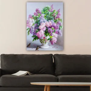 Canvastavla 70x100 cm - Vacker bukett av syrenblommor i en vit vas - Inredning & dekor Sänkt pris
