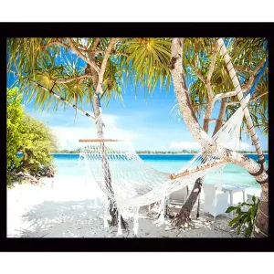 Billig Inramad Canvastavla i trä - 41x56 cm - Vit hängmatta mellan palmer på solig vit sandstrand - Inredning & dekor