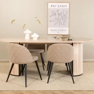 Venture Home Biana Matgrupp 200 cm Oval inkl 4 Velvets Stolar Beige/Svart - Möbler Fynd