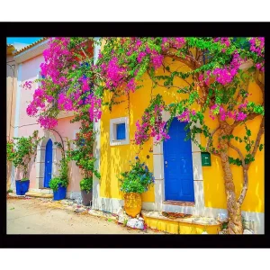 Trygg betalning Inramad Canvastavla i trä - 41x56 cm - Färgglada hus med bougainvillea i blomning - Inredning & dekor